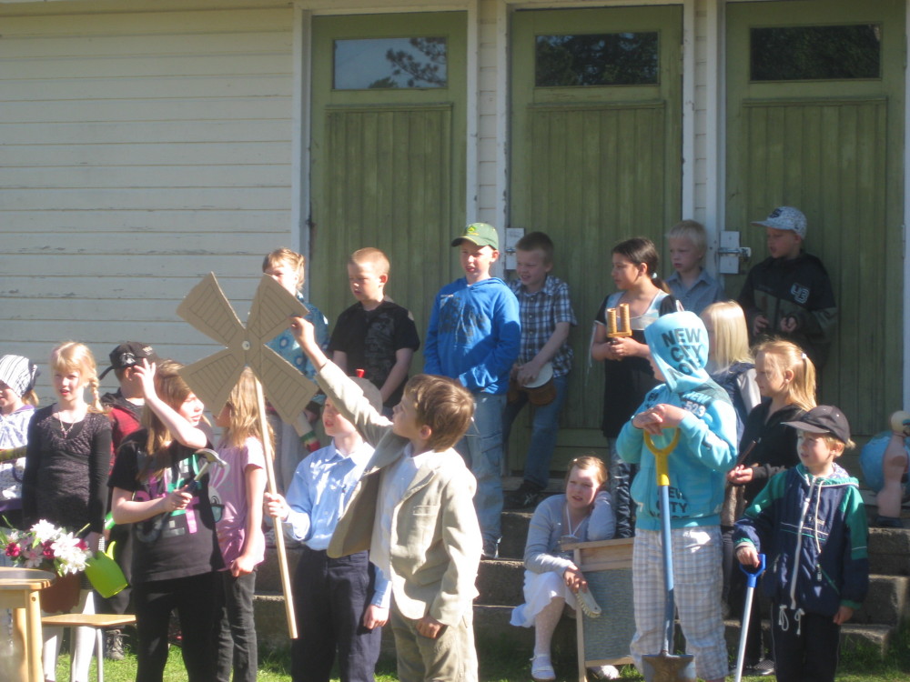 Kevatjuhla Honkalan koululla
